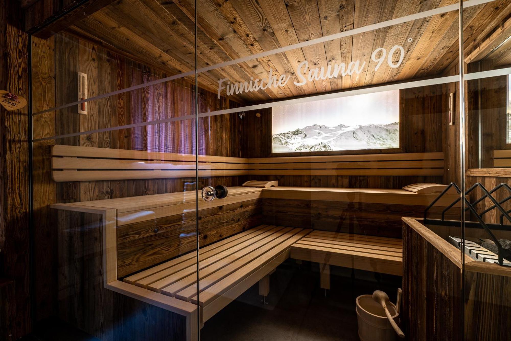 Hotel Bergland Superior Sankt Leonhard im Pitztal Exterior photo