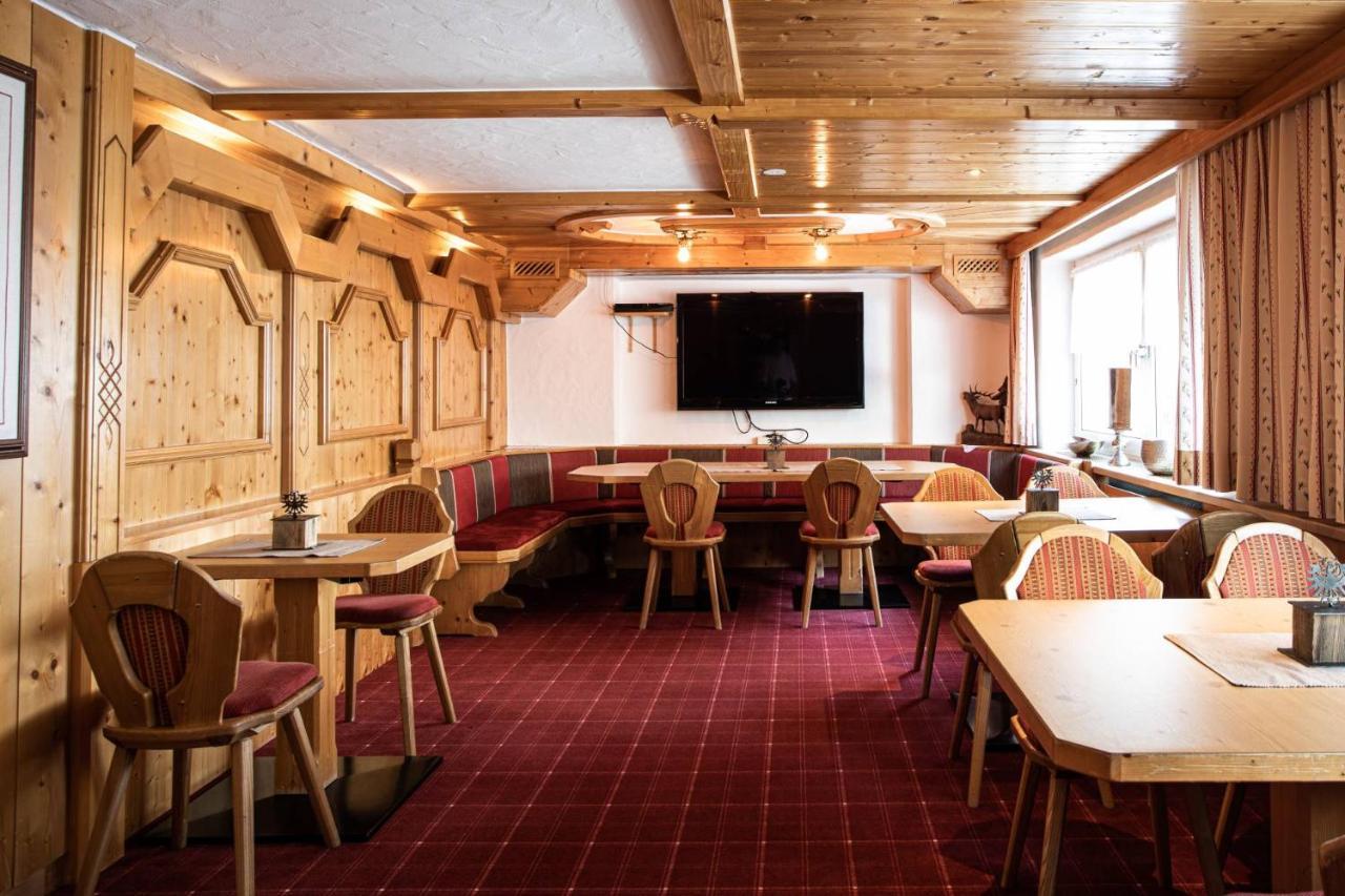 Hotel Bergland Superior Sankt Leonhard im Pitztal Exterior photo